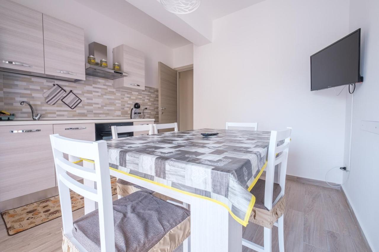 Damilhouse 4 Apartment Месина Екстериор снимка